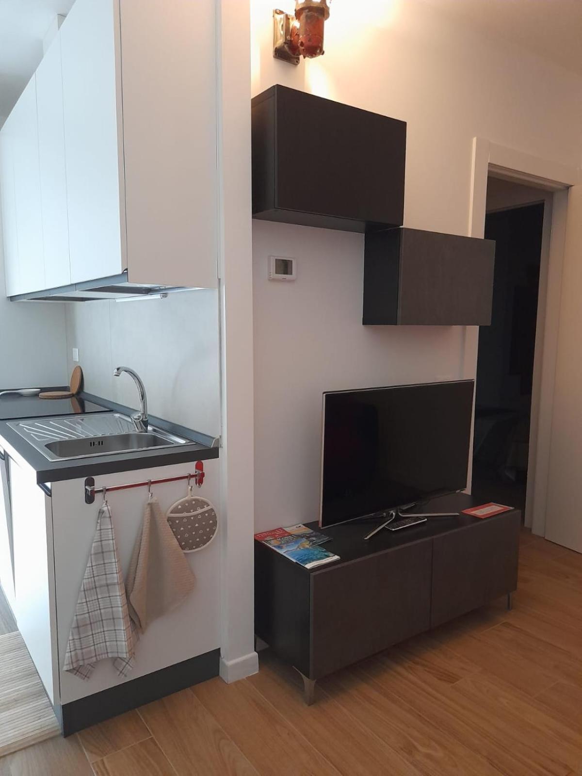 The Blue Nest - Red Apartment Near 5 Terre La Spezia Exterior foto
